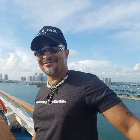 Meet your Posher, Chris - Picture 1 of 1